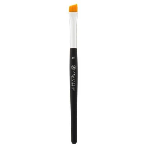 Anastasia Beverly Hills Angled Cut Brush 15