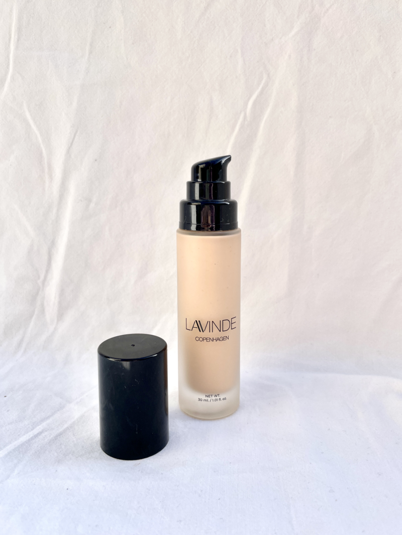 Lavinde Copenhagen Natural Glow Liquid Foundation  209 Cool Beige