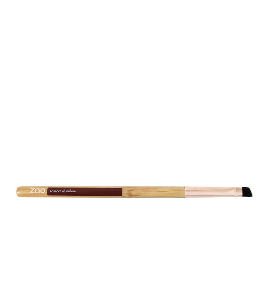 Zao  Bamboo Angled Brush  706